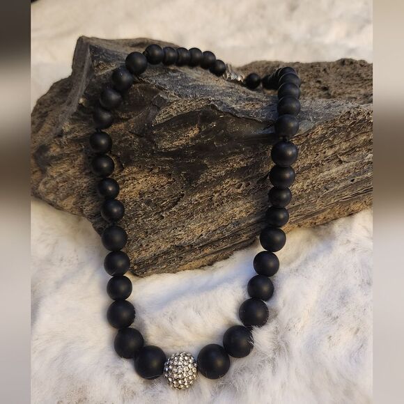 NWOT Lia Sophia Castile Black Agate Beads Pave Crystal Center Necklace - Picture 3 of 6